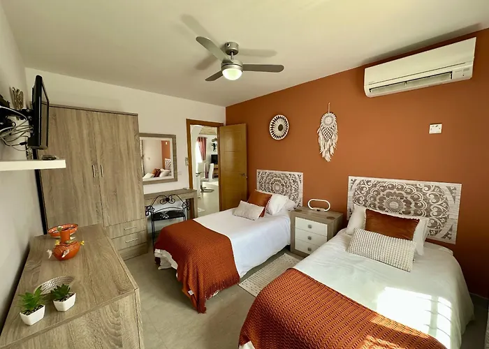 R1385 Emma Вилла