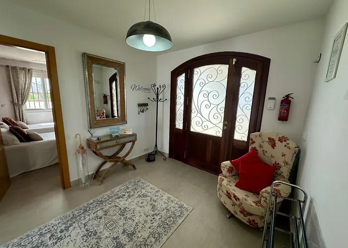 R1385 Emma Нерха