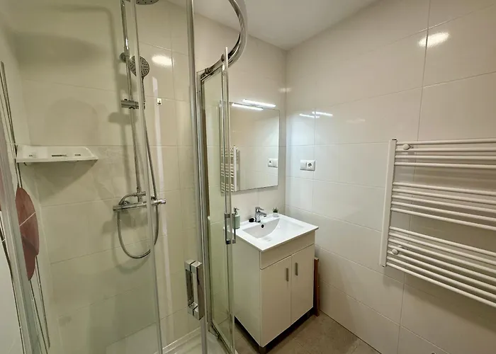 R1385 Emma * Нерха