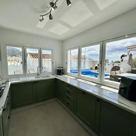R1385 Emma Chalet *