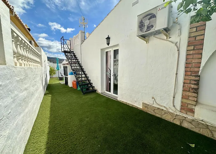 R1385 Emma Villa Nerja